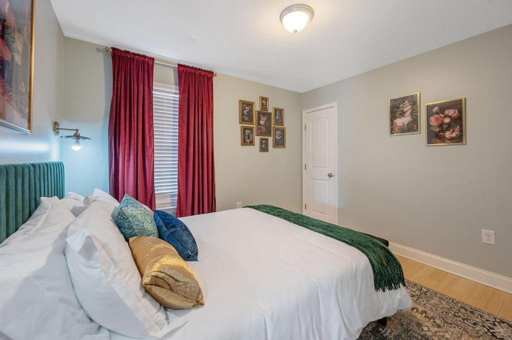 New Victorian Theme, 3Br, Lrg Backyard Close To Pnc Arena, Downtown, And Rdu Airport Raleigh Luaran gambar