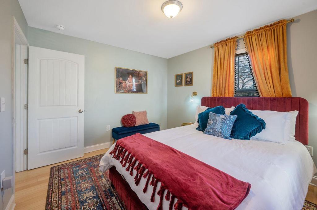 New Victorian Theme, 3Br, Lrg Backyard Close To Pnc Arena, Downtown, And Rdu Airport Raleigh Luaran gambar