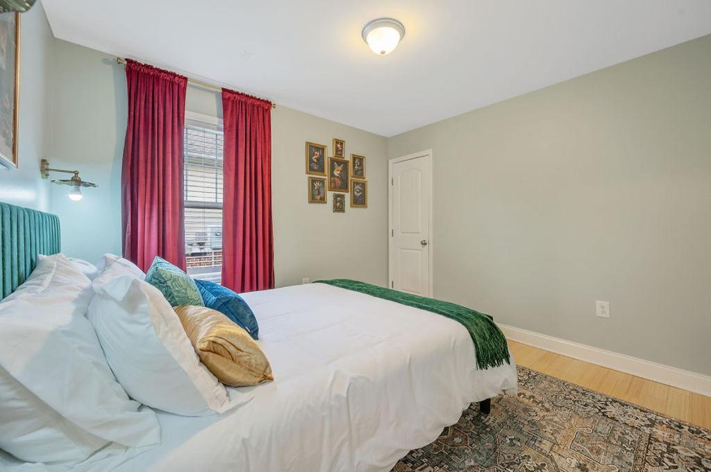 New Victorian Theme, 3Br, Lrg Backyard Close To Pnc Arena, Downtown, And Rdu Airport Raleigh Luaran gambar